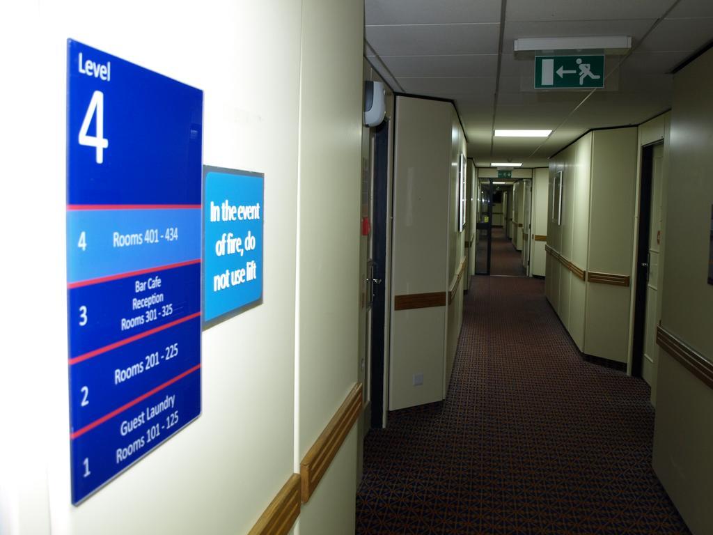 247Hotel.Com Oldham Extérieur photo